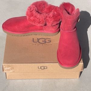 Women’s Ugg Boots Size 9